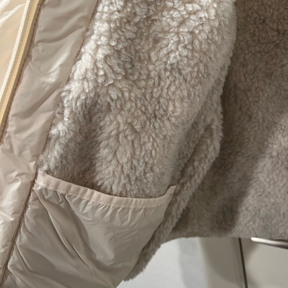 NWT J.Crew Sherpa lined puffer jacket with primaloft - Picture 5 of 6